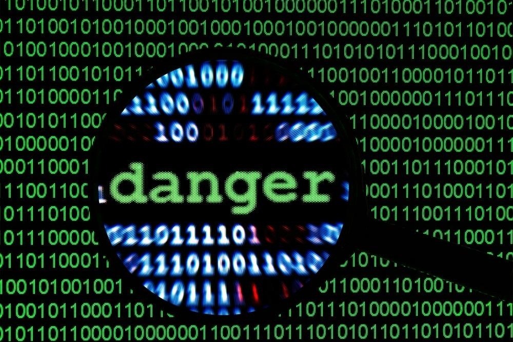 find-out-if-fbi-is-keeping-tabs-your-apple-device-updated-w1456-3 How to Find Out If the FBI Is Keeping Tabs on Your Apple Device (UPDATED)