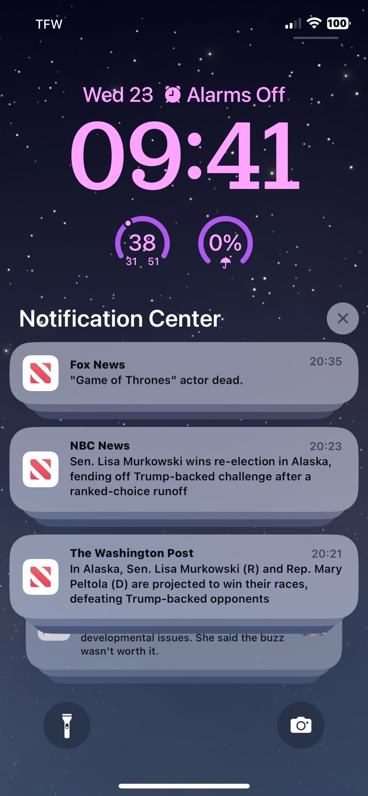 This Hidden Trick Lets You Bold Text in Your iPhone's Status Bar for a Heavier Look System-Wide