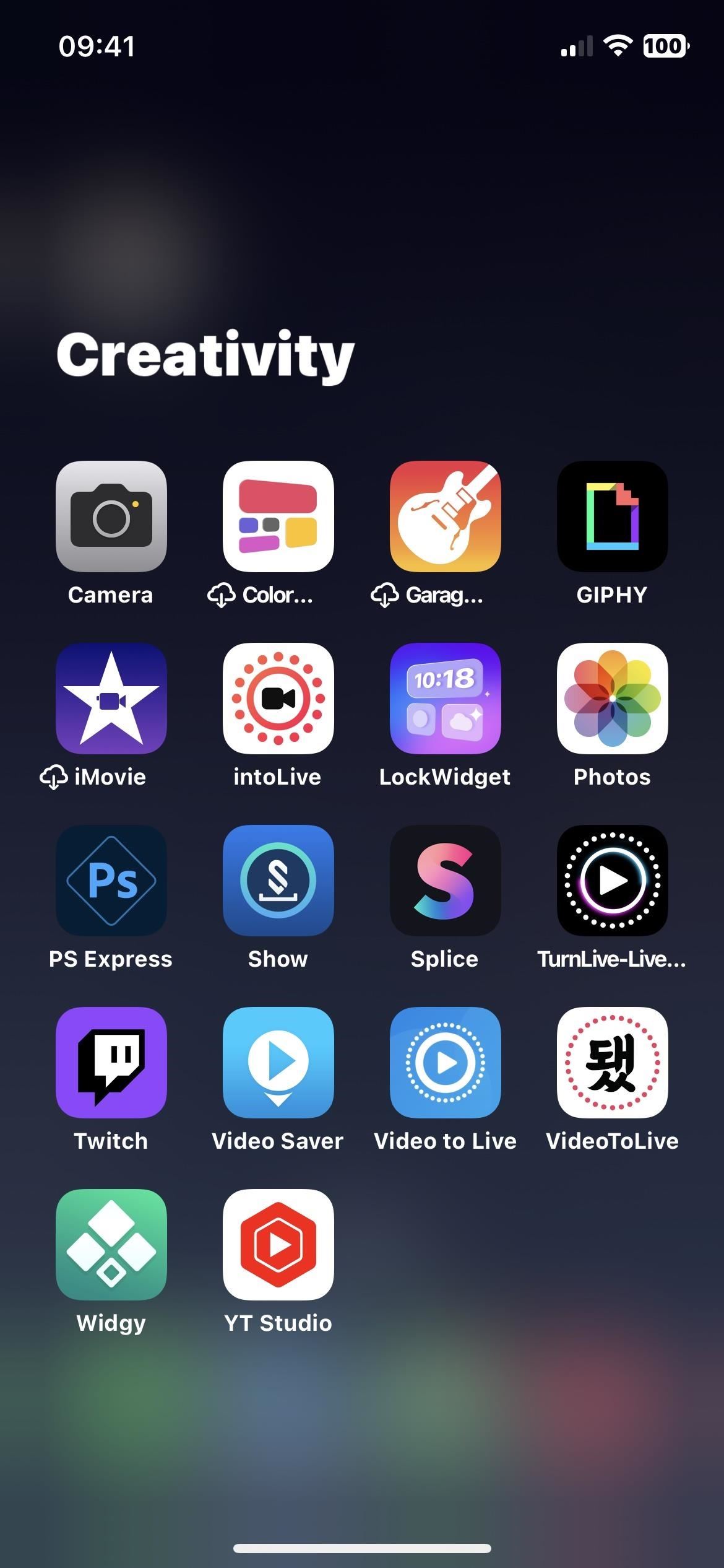 This Hidden Trick Lets You Bold Text in Your iPhone's Status Bar for a Heavier Look System-Wide