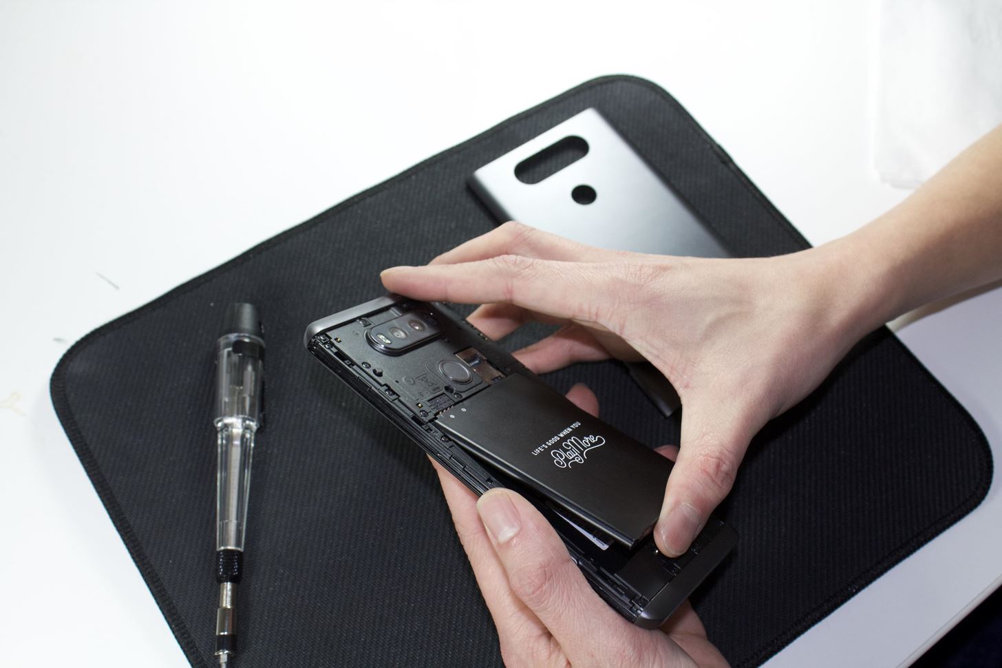 improve-your-lg-v20s-speaker-sound-with-simple-hardware-mod-w1456-6 Improve Your LG V20's Speaker Sound with This Simple Hardware Mod