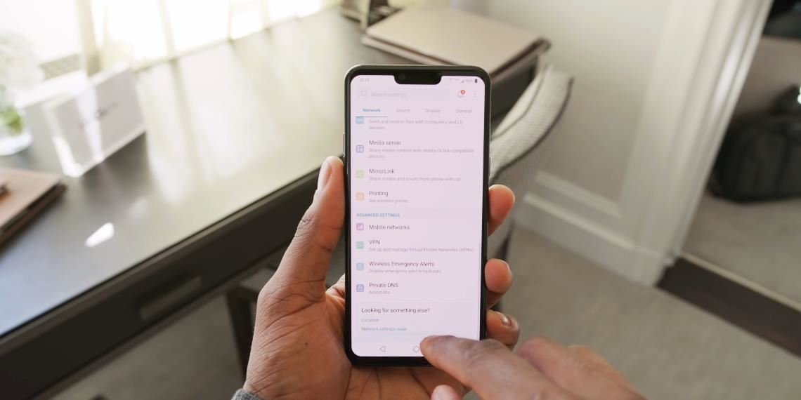 screen-sound-hand-unlock-heres-what-you-should-know-about-lg-g8-thinq-w1456-1 In-Screen Sound & Hand Unlock? Here's What You Should Know About the LG G8 ThinQ