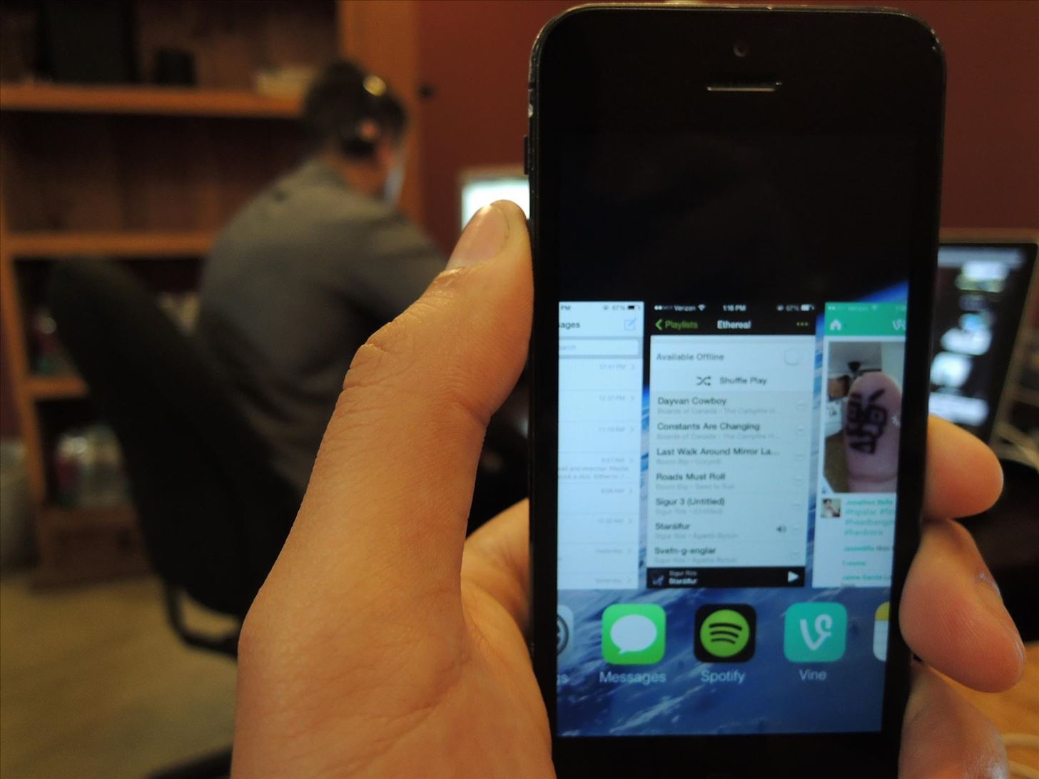 take-secret-spy-photos-videos-ios-7-using-your-iphone-5s-camera-app-w1456-6 How to Take Secret Spy Photos & Videos in iOS 7 Using Your iPhone 5's Camera App