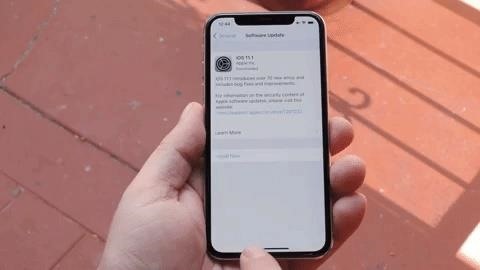 use-app-switcher-iphone-models-with-face-id-w1456-2 How to Use the App Switcher on iPhone Models with Face ID