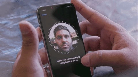 watch-iphone-xs-30k-ir-dots-scan-your-face-w1456-2 Watch How the iPhone X's 30K IR Dots Scan Your Face