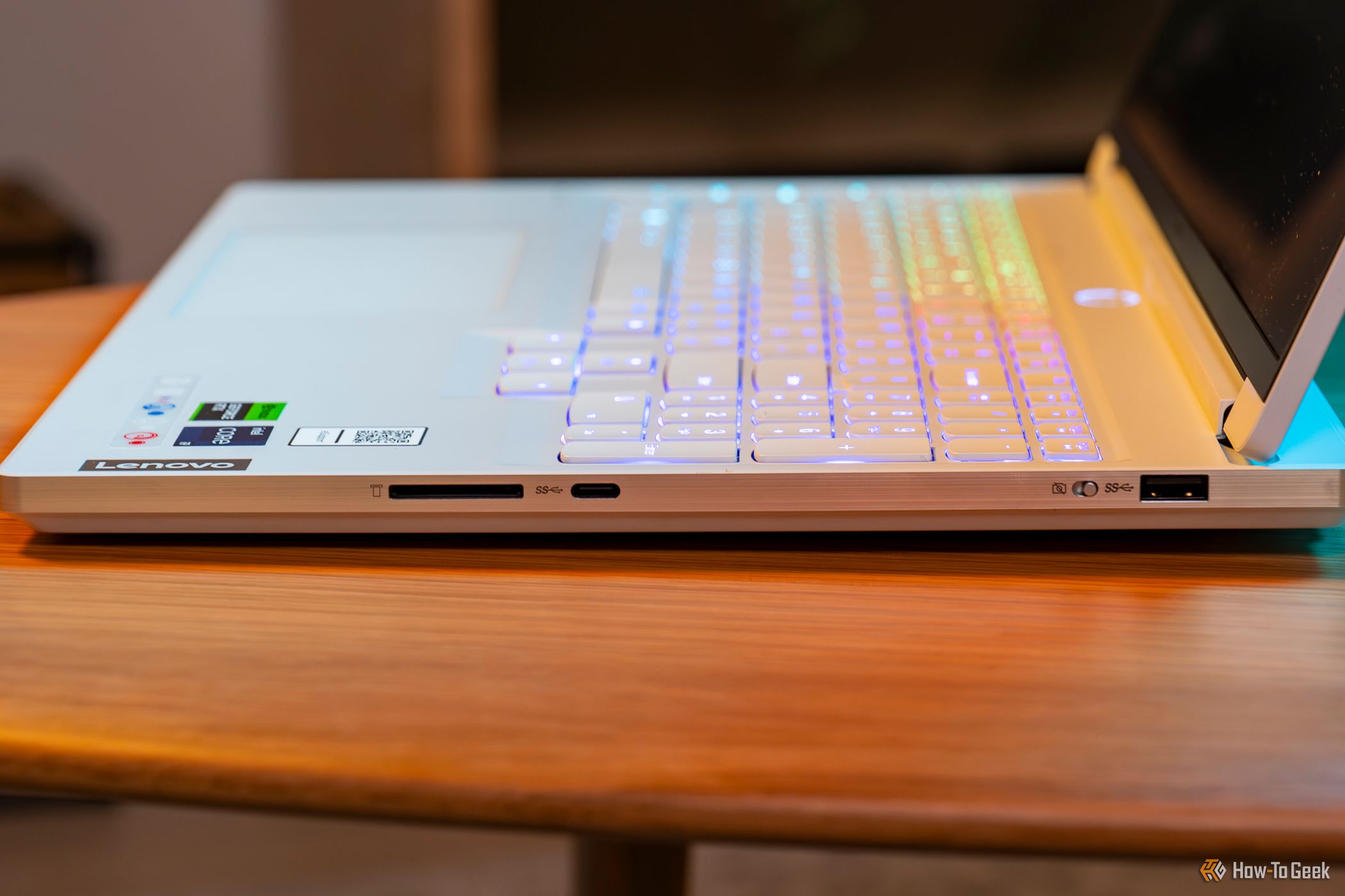 The ports on the right side of the Lenovo Legion 7i 16 Gen 9