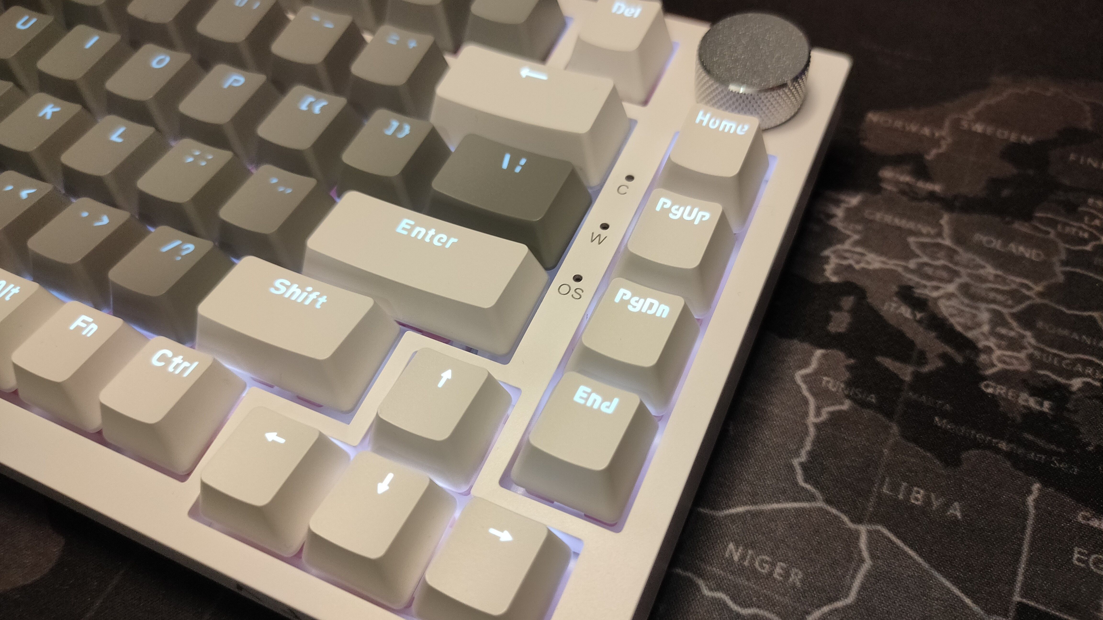 A close-up shot of the Home, PgUp, PgDn, and End keys on the Ajazz AK820 keyboard.