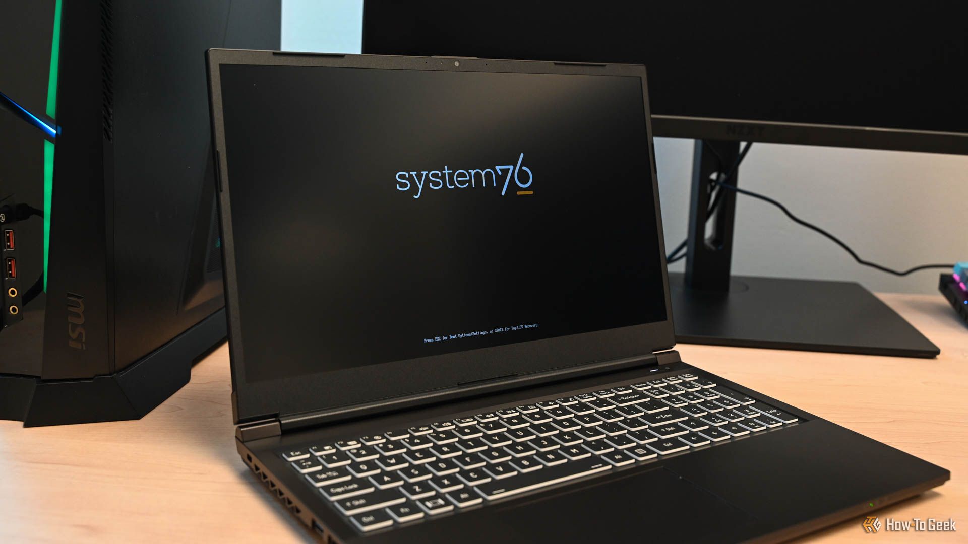Starting up the System76 Gazelle laptop, with the System76 logo visible