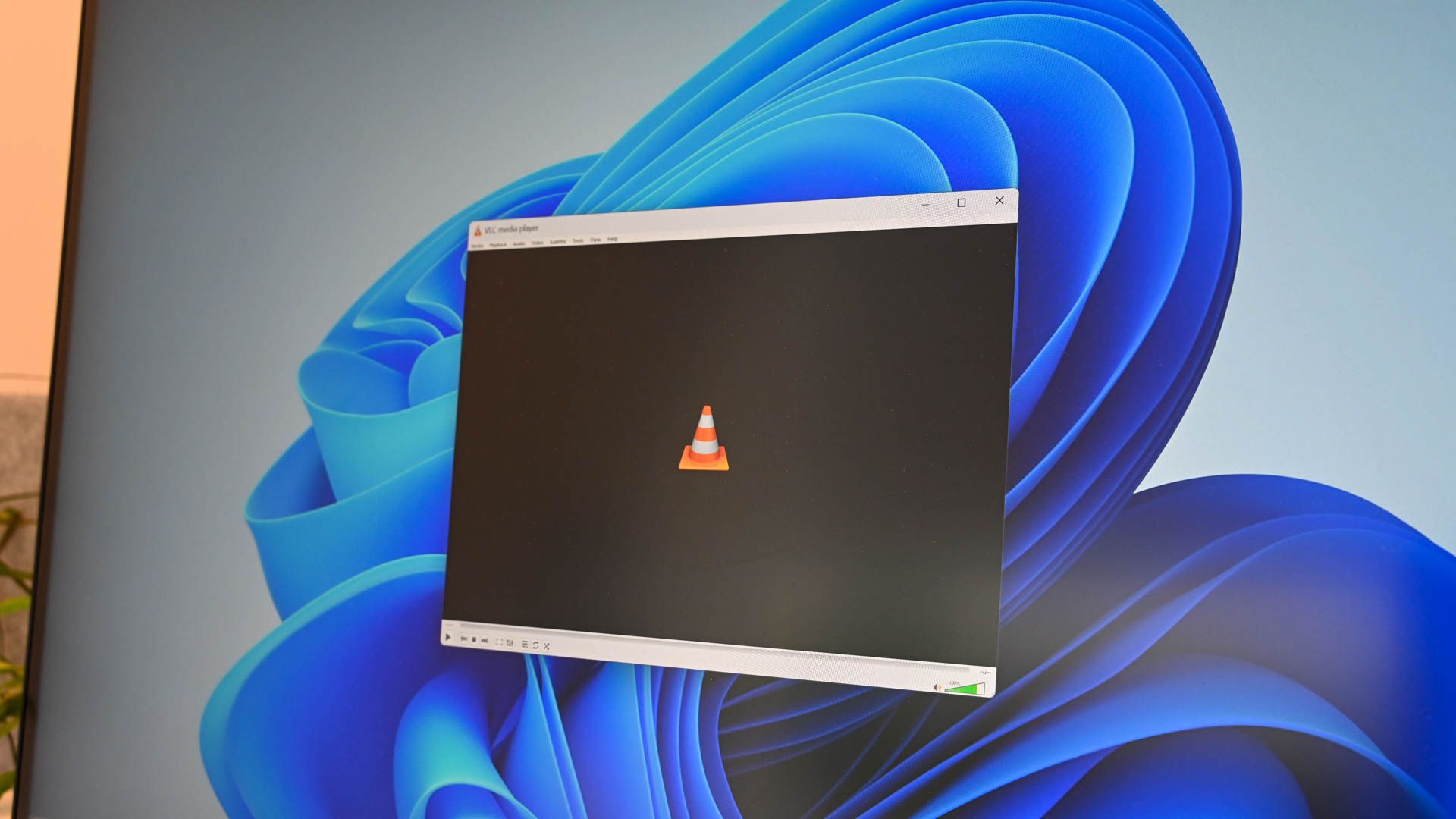 VLC Media Player open on Windows 11.
