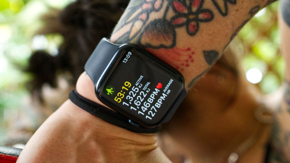Traditional Strength Training Workout on Apple Watch Series 8