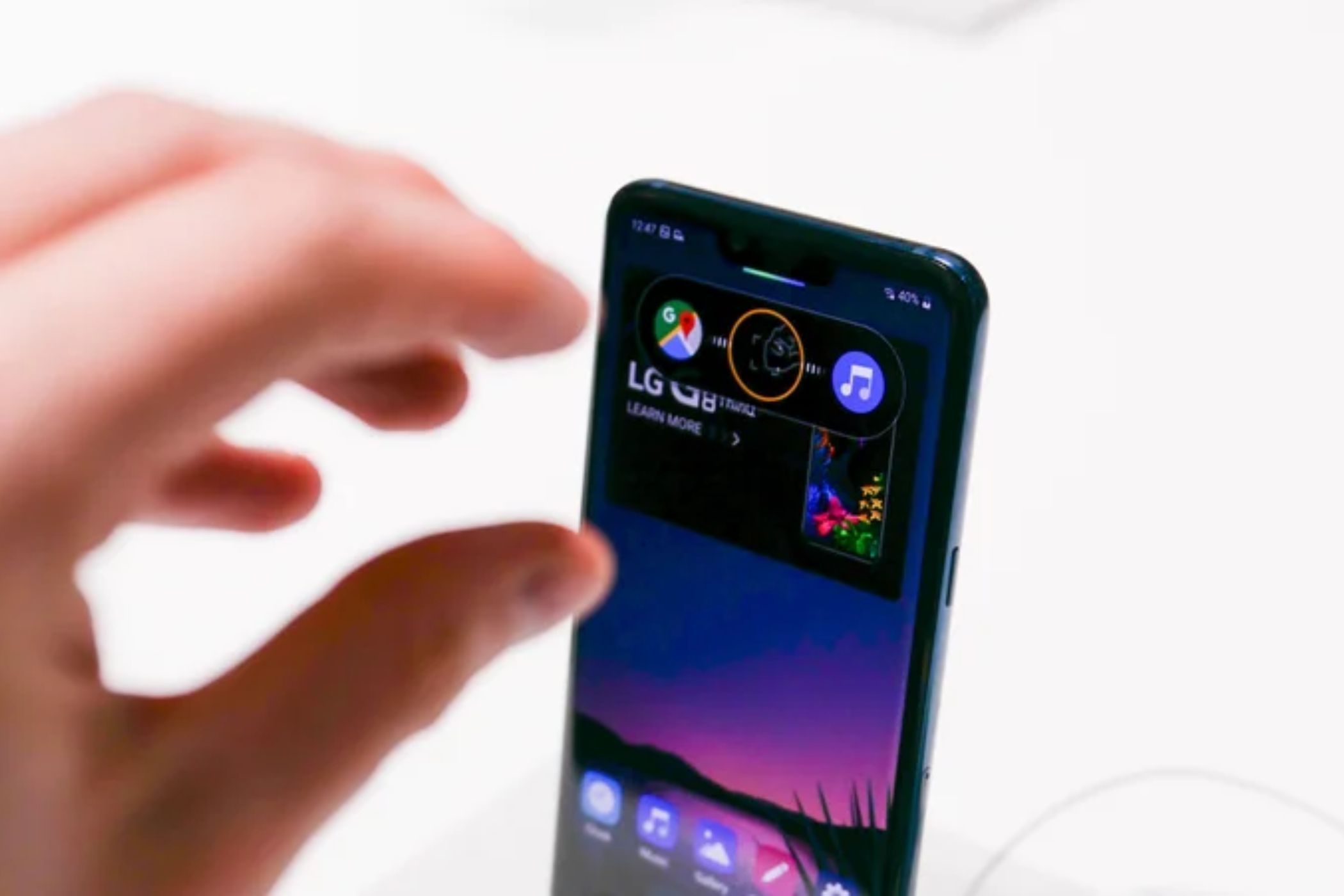An image of LG G8